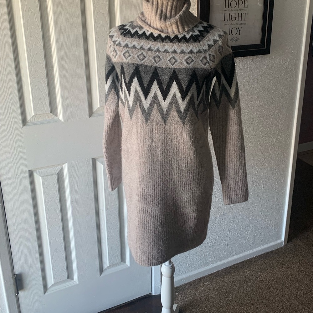 Express tribal print sweater dress 👗